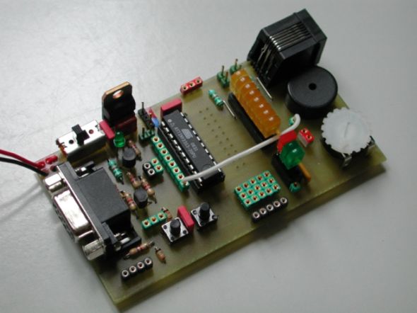 ATtiny-Platine mit LEDs