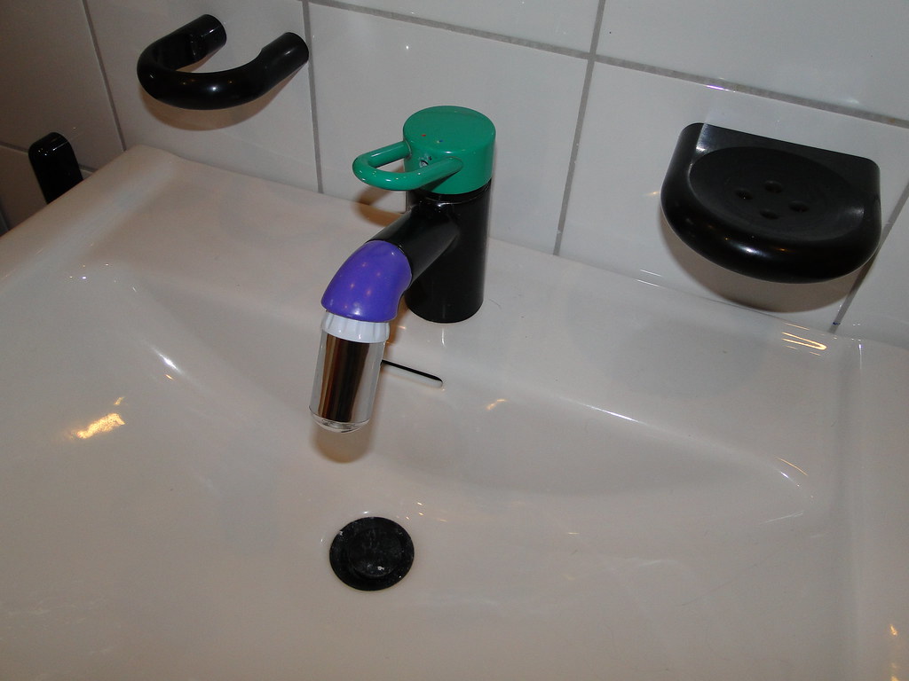 Waschbecken m. Faucet-Light