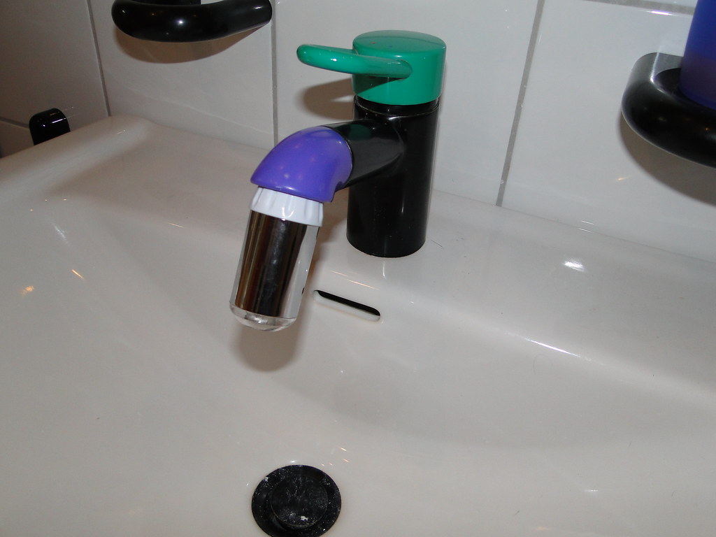 Waschbecken m. Faucet-Light
